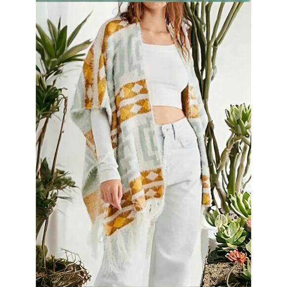 NWT - Free People Diamondback Cozy Kimono Poncho Soft Southwest Boho Ivory O/S - Picture 3 of 7
